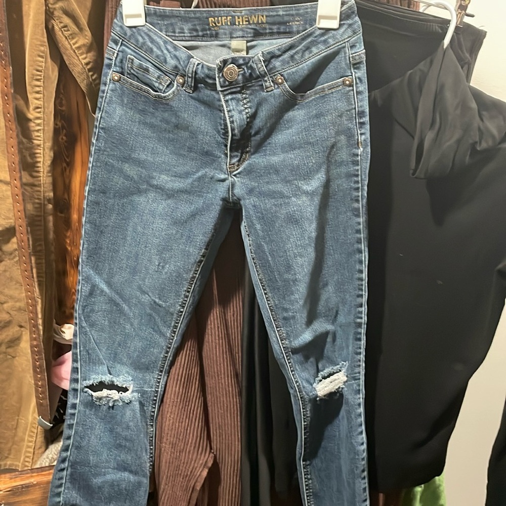 Ruff hewn size 4 skinny jeans distressed